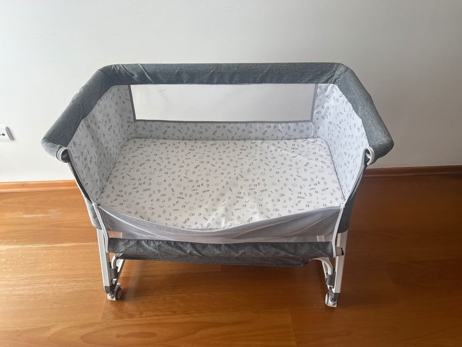 Berço para bebé.