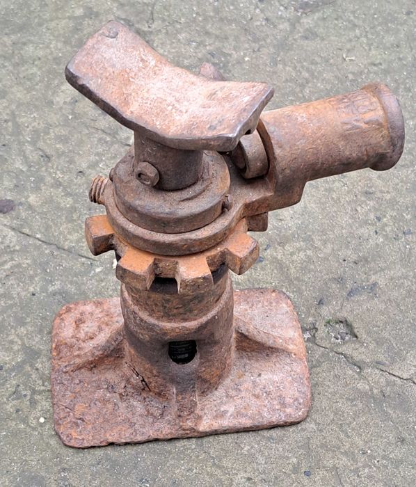 Домкрат автомобіля Газ АА,Газ 67