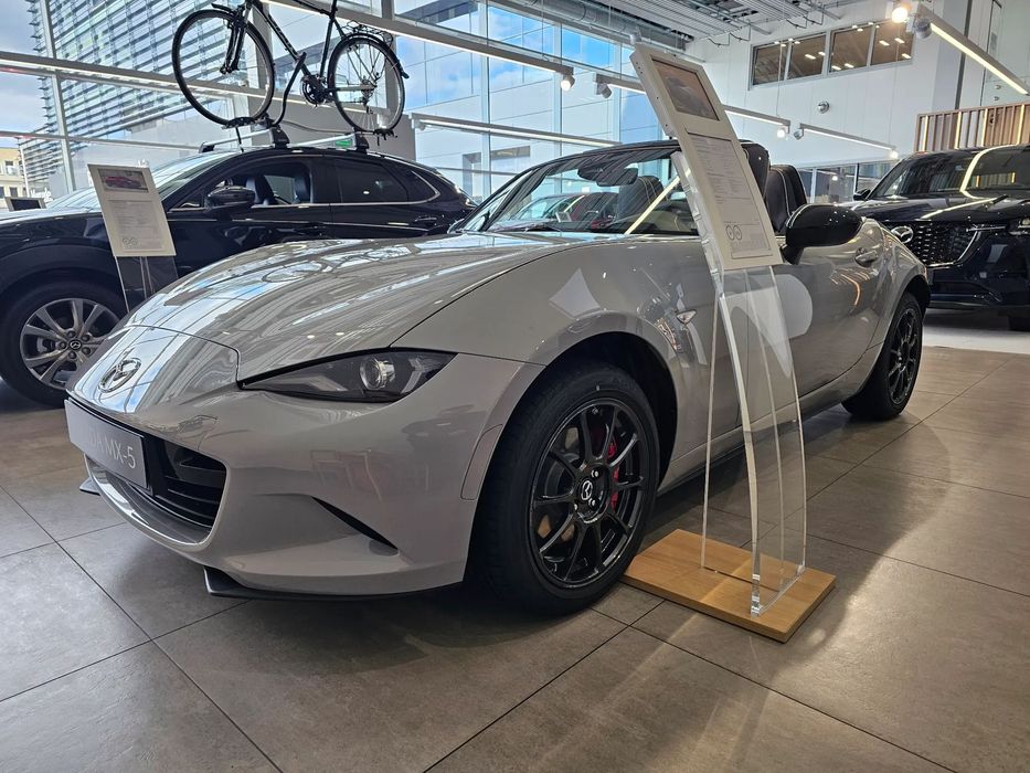 Mazda MX-5 MX-5 2ST 1.5L SKYACTIV-G 132KM RWD Homura 6MT