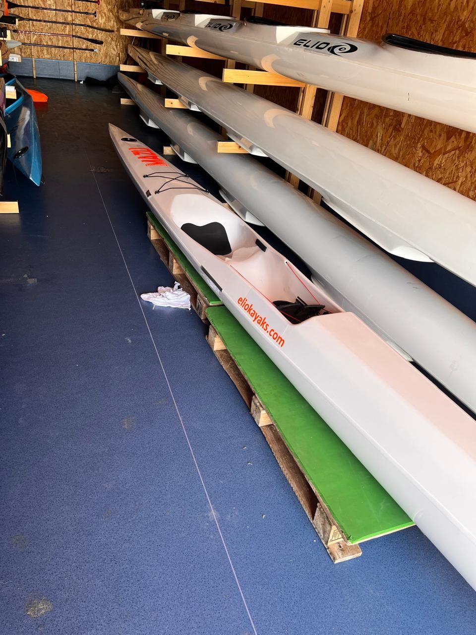 vendo dois surfski mazu