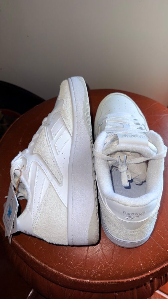Reebok ATL chill