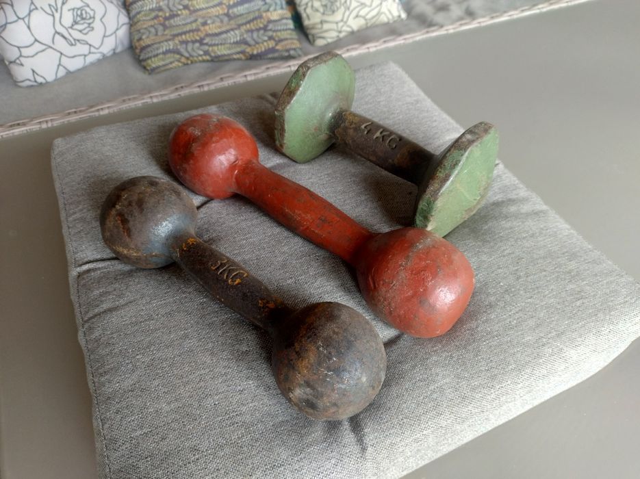 Stare hantle PRL 3 sztuki, zestaw 3kg 4kg  żeliwne