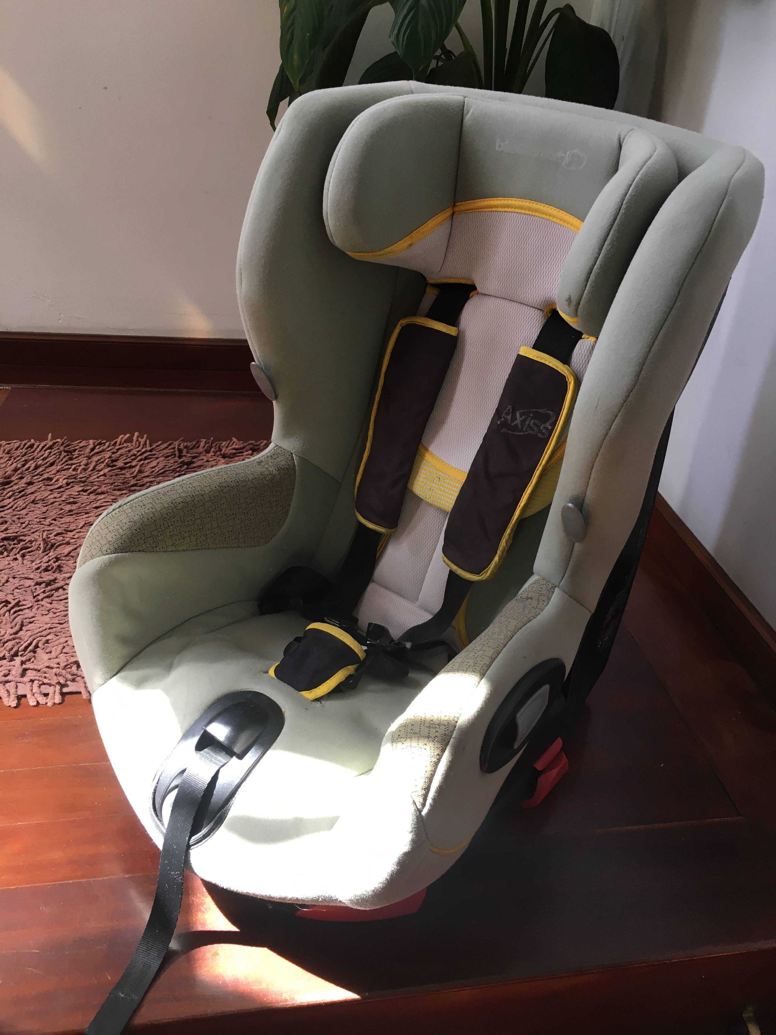 Cadeira Auto Axiss (Bébé Confort)