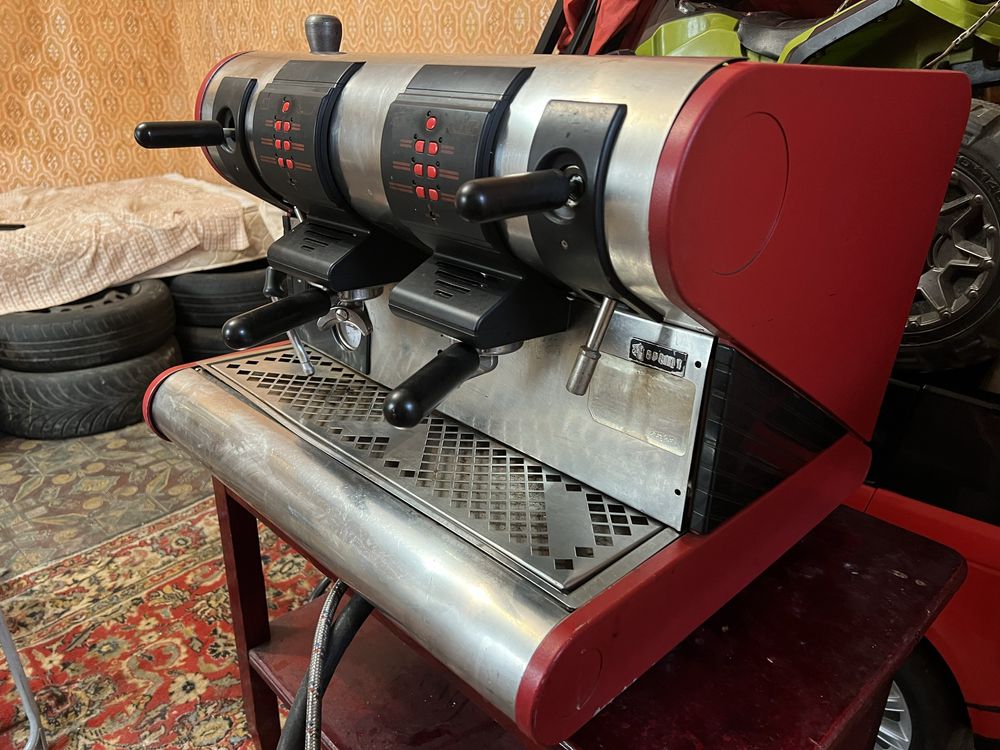 Профисиональная кофе машина