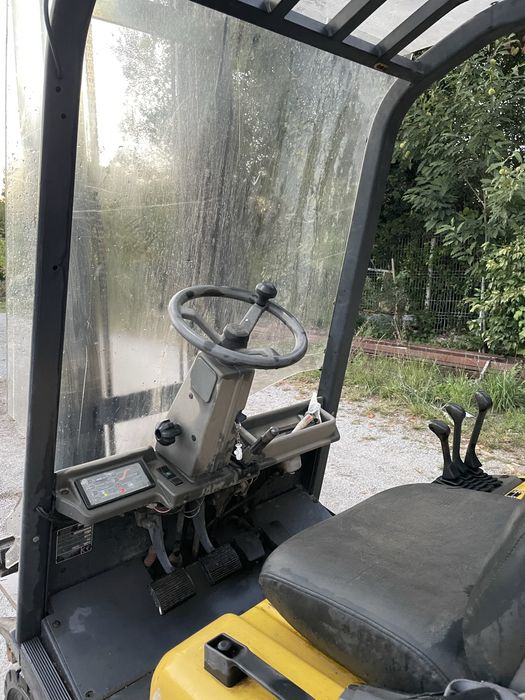 Empilhador OM 1500kgs