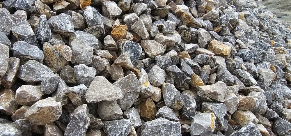 Grys biały beżowy ogrodowy ozdobny granit gnejs biała marianna kostka