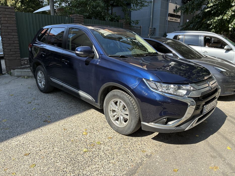 Mitsubishi Outlander 2020 Офіційний, на гарантії до 2026, без ДТП