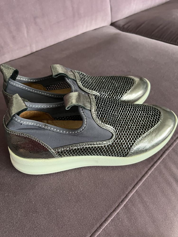 Venezia letnie buty srebrne r.38 stan bdb