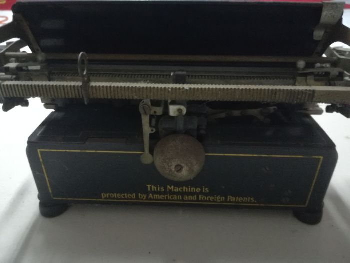 Máquina de escrever Royal