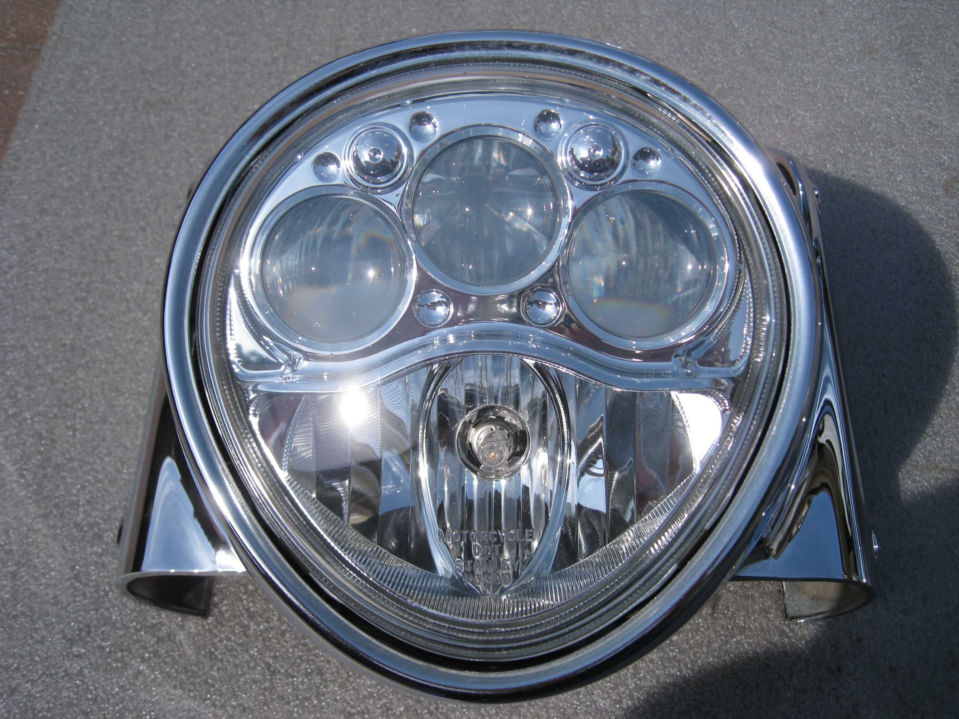 KAWASAKI VN2000 REFLEKTOR Lampa komlpet Lokomotywa