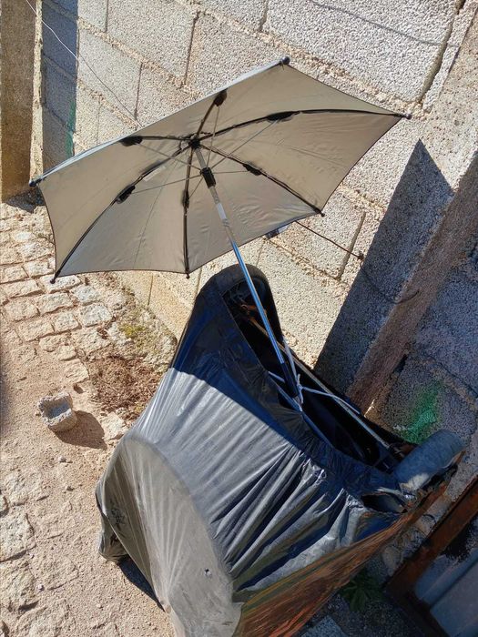 Conjunto carro + ovo de bebé