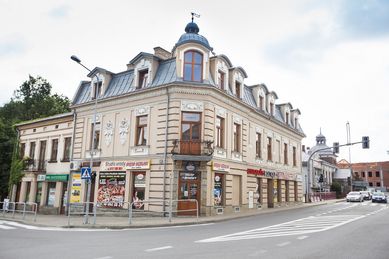 Lokal do wynajęcia handlowo - usługowy CENTRUM GRYBÓW 63 m2 + socjal