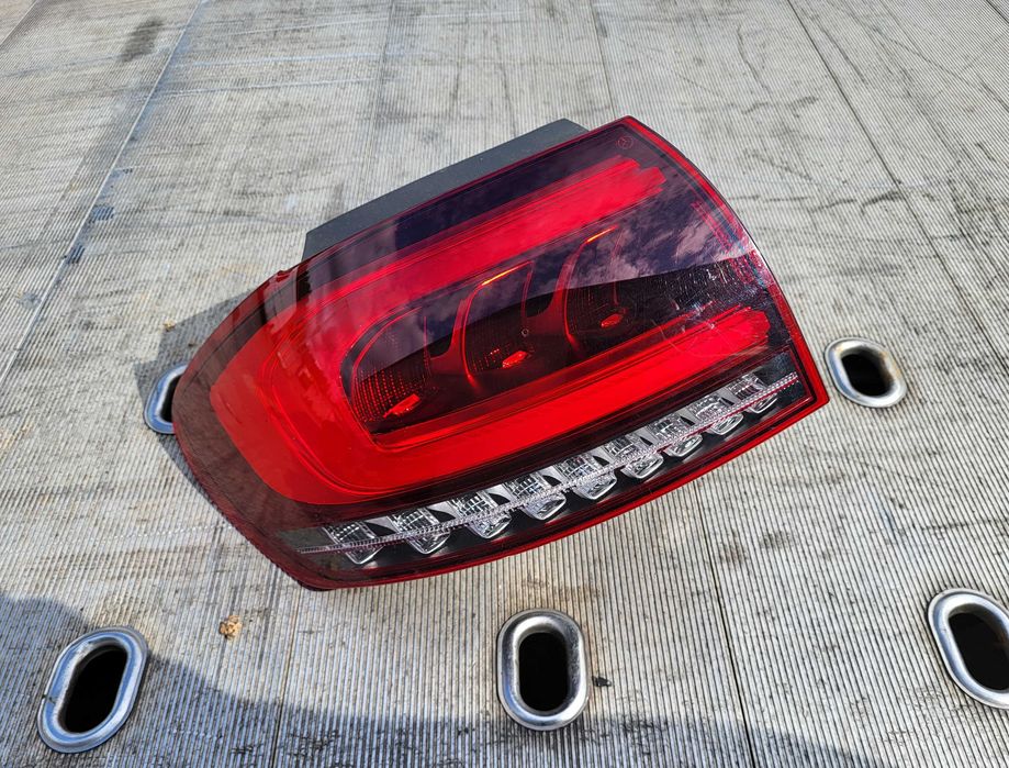 Lampa Lewa tył tylna LED Mercedes B-klasa W247 idealna 2018-