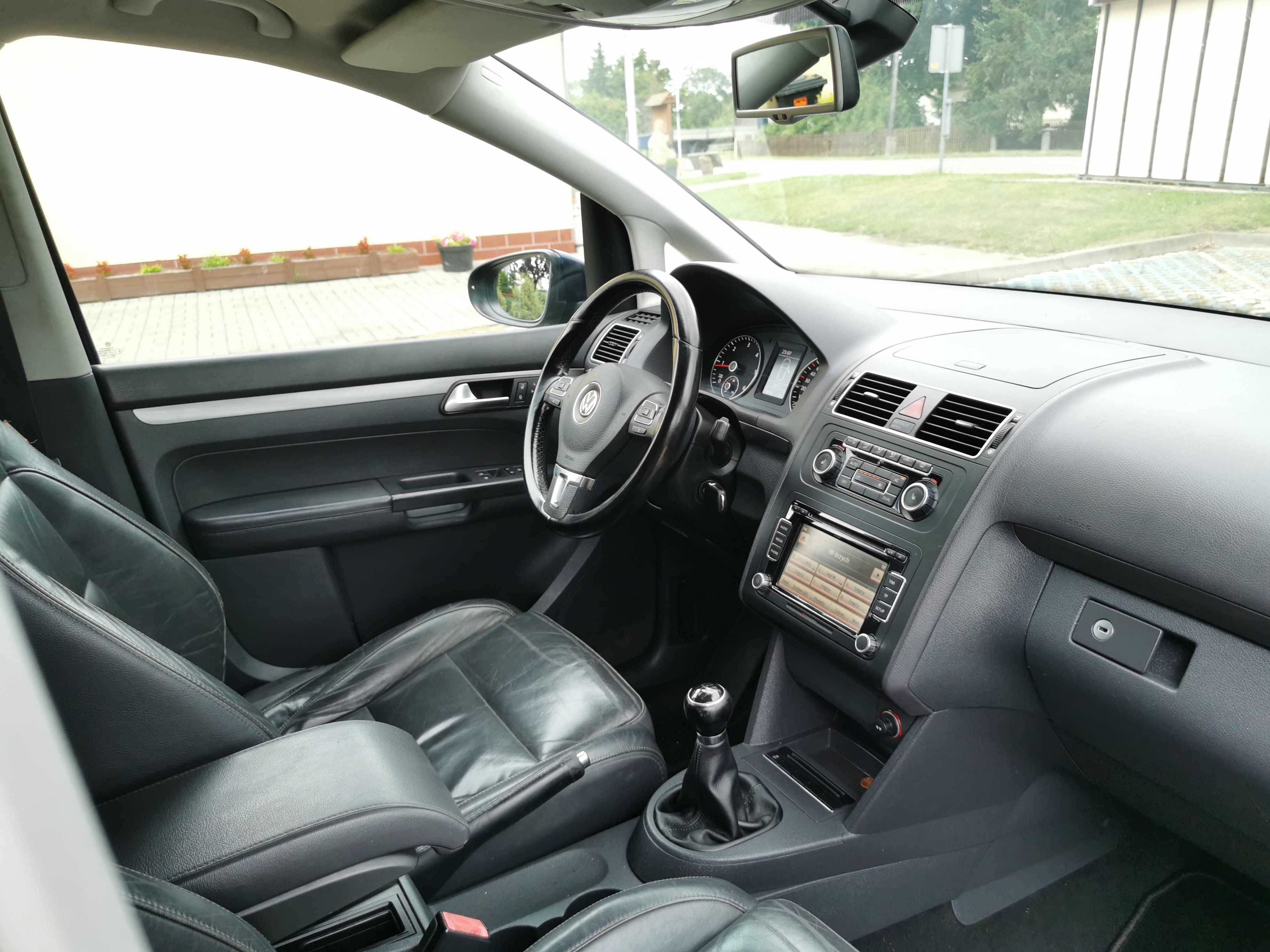 VW TOURAN CROSS 1.6 TDI Xenon, skóra 7 osobowy