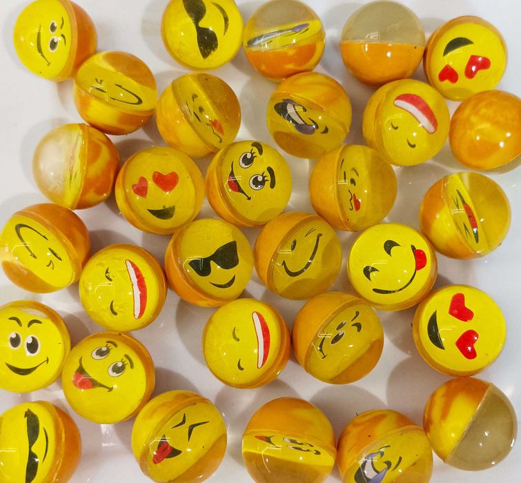 Upominki dla dzieci - emotikony v2 bańki,piłeczka
