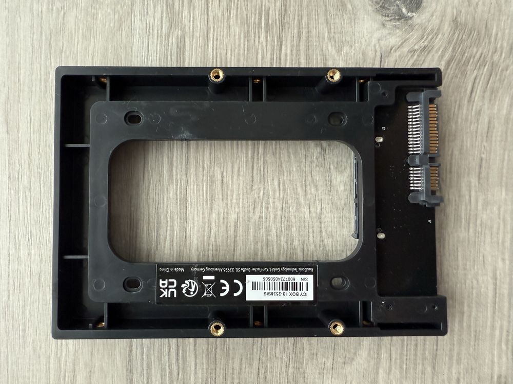 ICY BOX IB-2538StS  Suporte / Adaptador de discos HDD/SSD 2.5 para 3.5