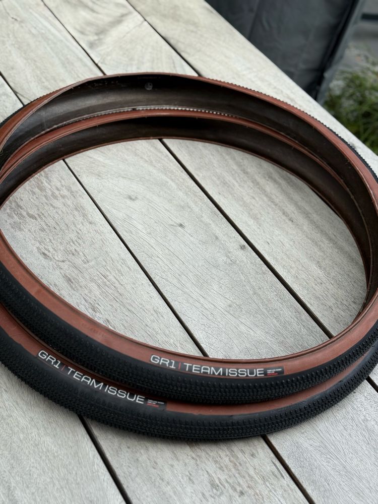 Opony szutrowe/gravelowe Bontrager GR1 Team Issue 700x40