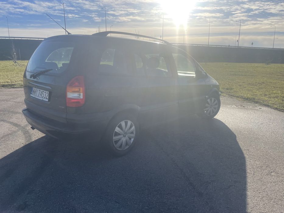 Opel Zafira 2.0 d 7osobowy Klimatyzacja  Aktualne Oplaty Zamiana