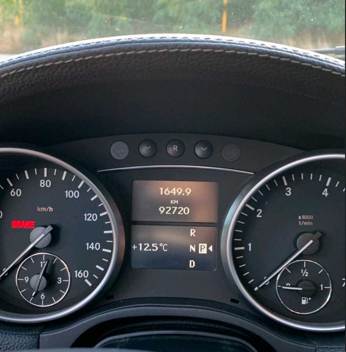 Mercedes Benz GL – Class  550 AT 4 Matio