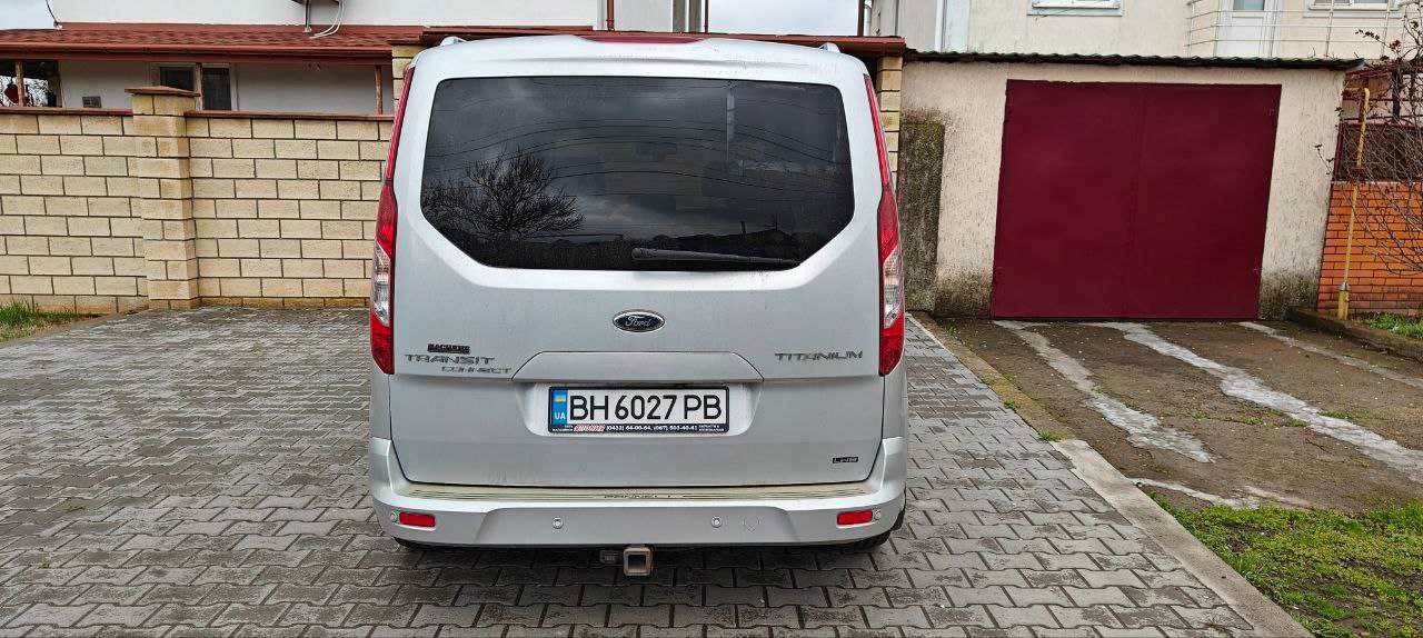 Ford Transit Connect Titanium