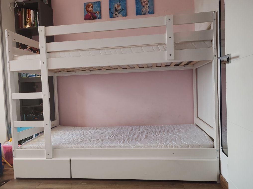 Łóżko piętrowe Mydal Ikea z materacami