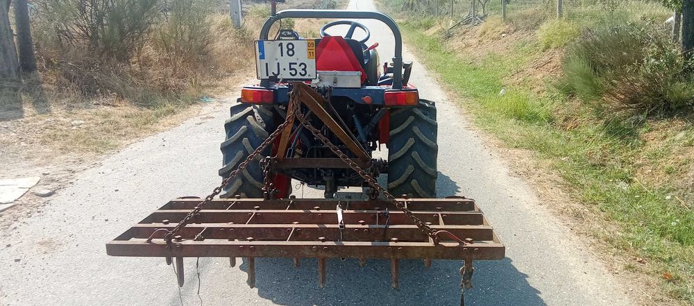 Kubota 4x4 25cv alfaias