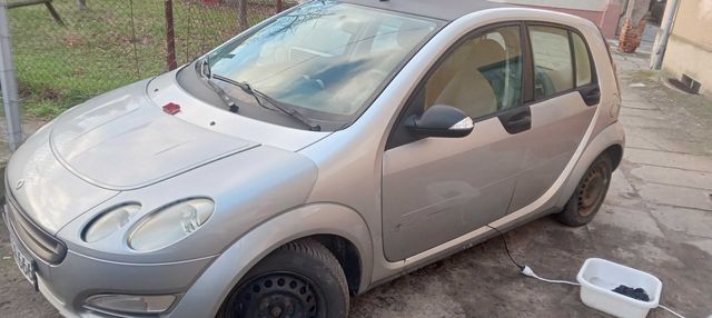 Smart ForFour 1,1 benzyna rok produkcji 2006r. 5 drzwi