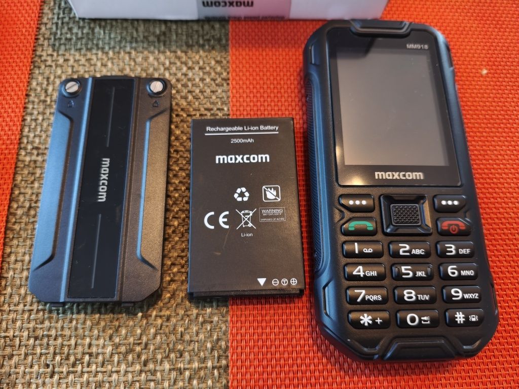 Maxcom mm918 telefon