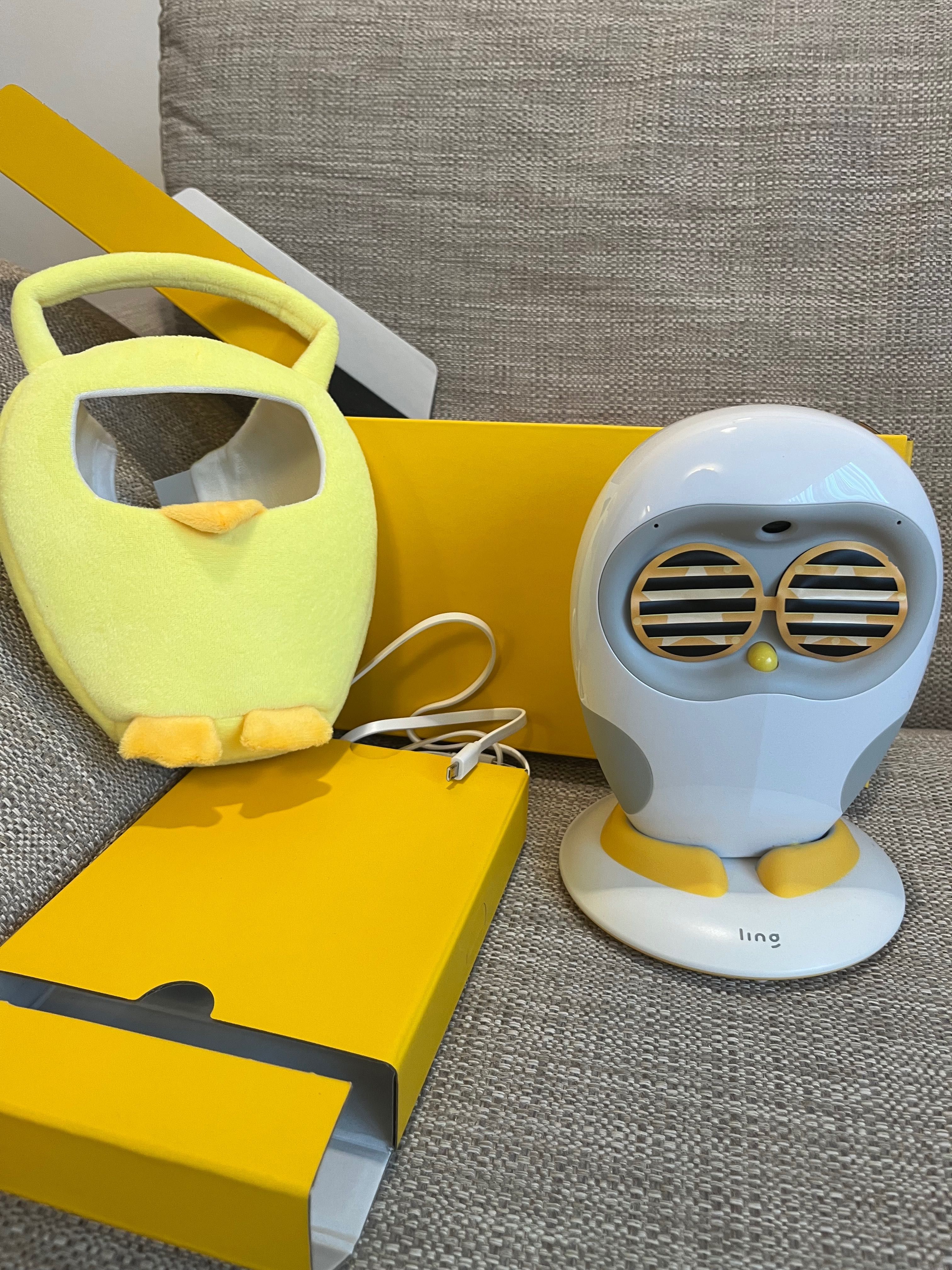Luca robot do nauki chińskiego czyta książki dla dzieci