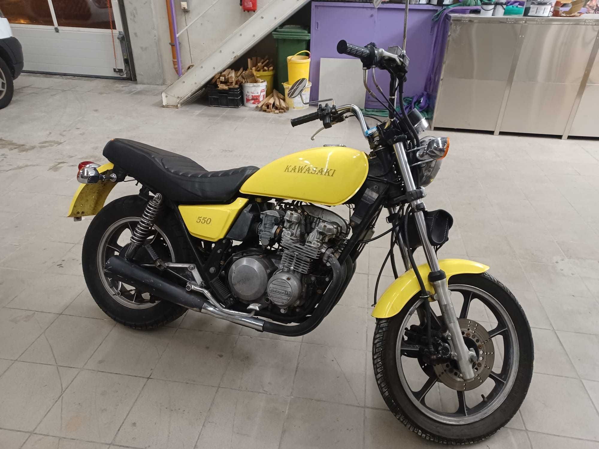 Kawasaki LTD 550 B