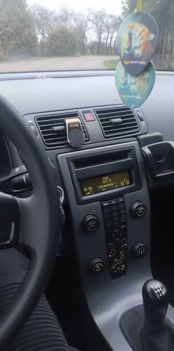 Volvo S40 II sedan salon polska