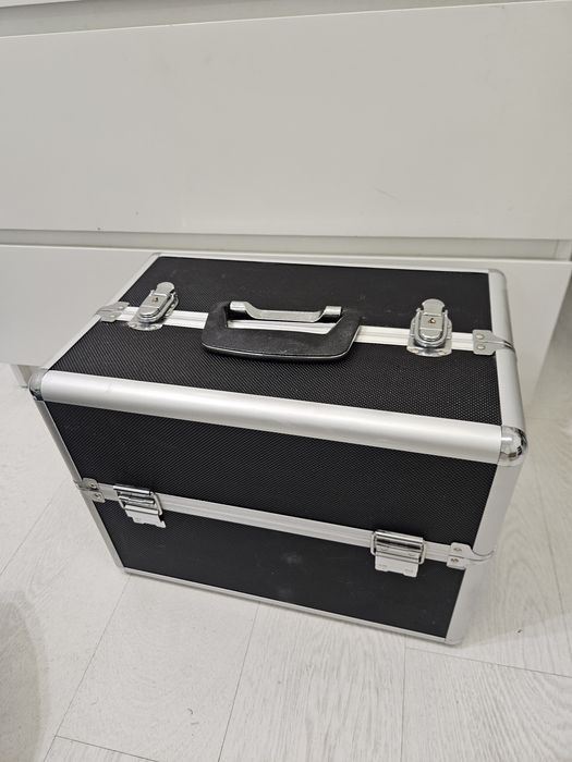 Kuferek kufer kosmetyczny mobilny