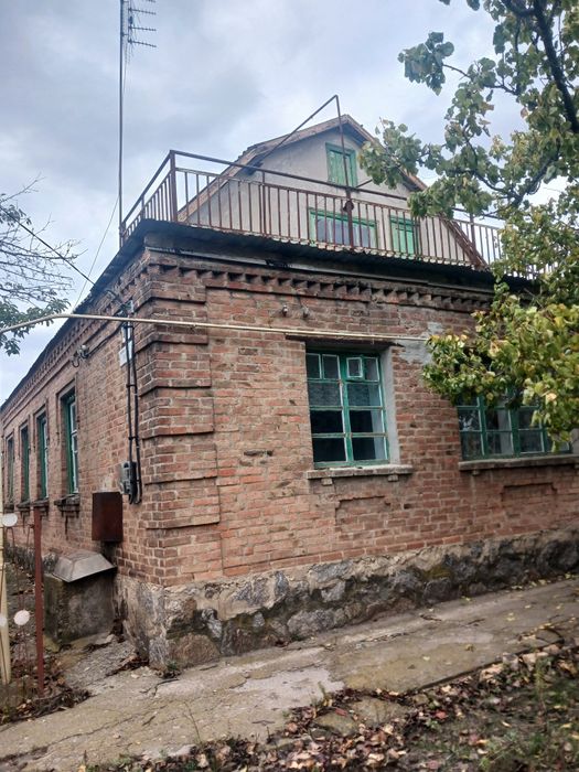 Продаж  добротного будинку  Катеринівка