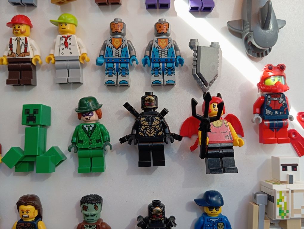 Lego фігурки оригінал