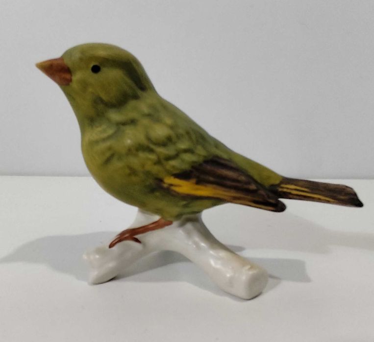 Goebel - Ave em porcelana - Tentilhão?