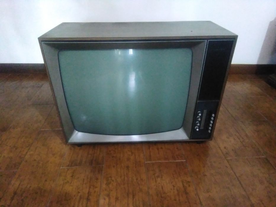 Televisão com mais de 50 anos