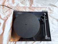 Rega Planar One (P1)