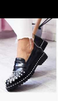 Czarne buty damskie