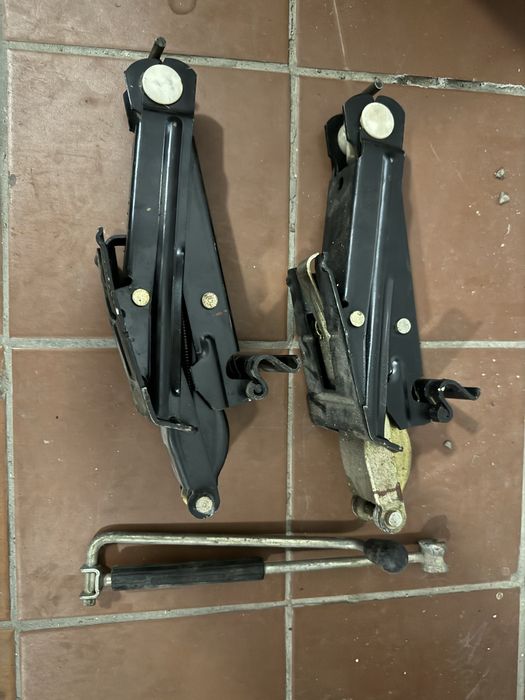 Домкрат Пасат Б3 Б4 Б5 Гольф 3 4 5 6 Сеат Шкода Оригінал Крюк Ключ