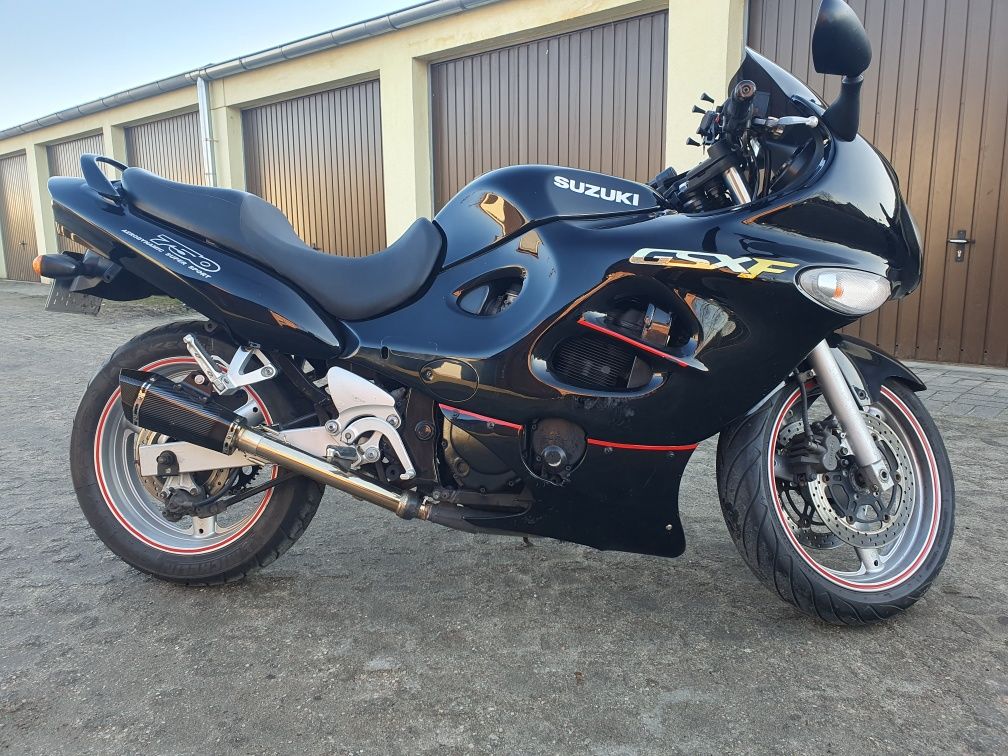 Suzuki GSX-F 750