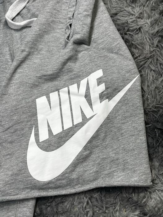 шорты Nike big swoosh