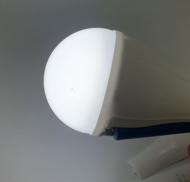 LED лампа світлодіодна акумуляторна (знімний 18650) автономна аварійна