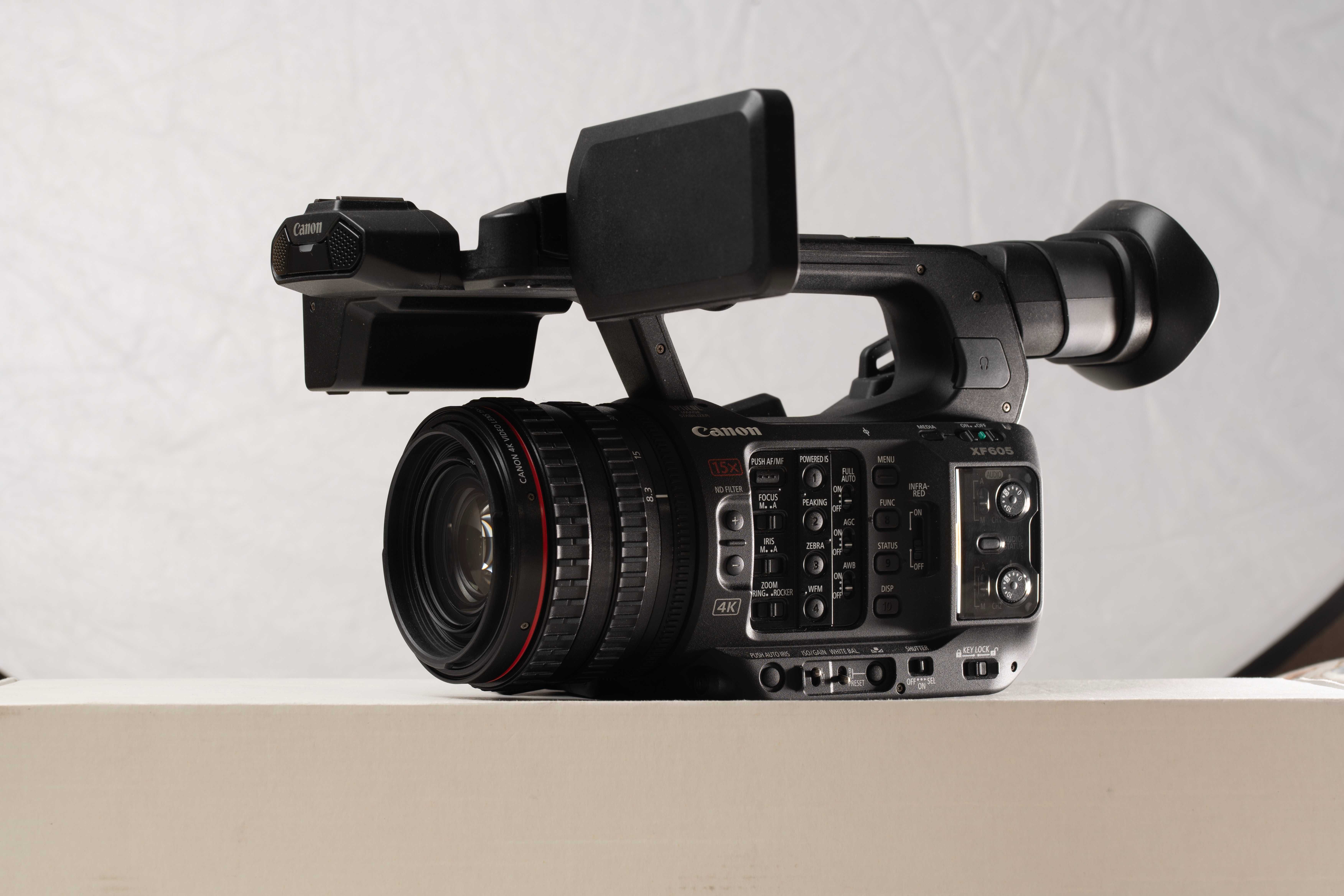 Canon XF605 - Com garantia de 1 ano - Como Nova