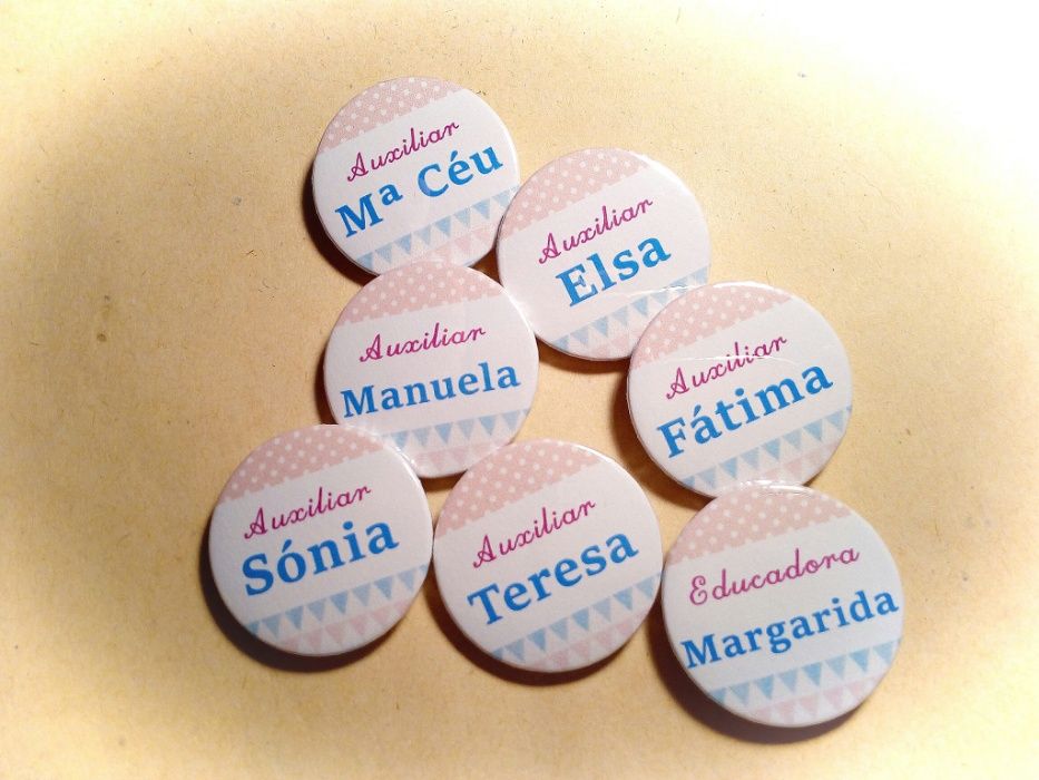 Pins / Crachás Personalizados 38mm e 77mm