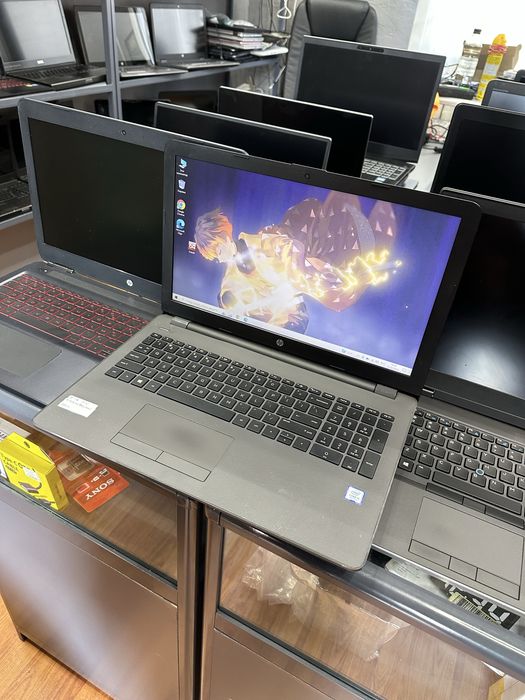 Швидкий сучасний ноутбук Hp intel i5