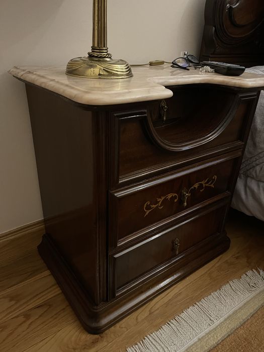 Cama , colchao e estrado bom estado !