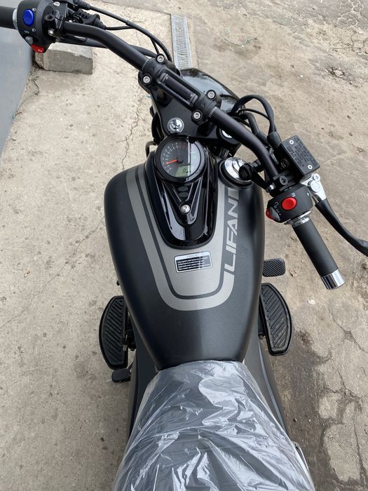 Мотоцикл круизер LIFAN K19