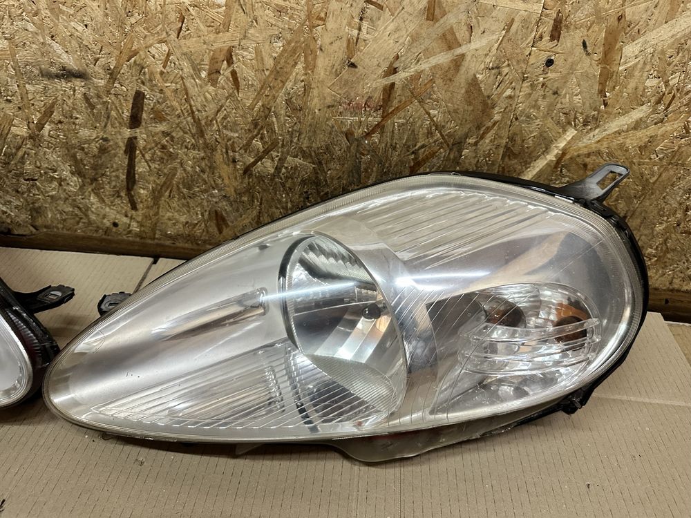 Передні фари Fiat Grande Punto ІІІ Фіат Гранде Пунто 3 2005-2009