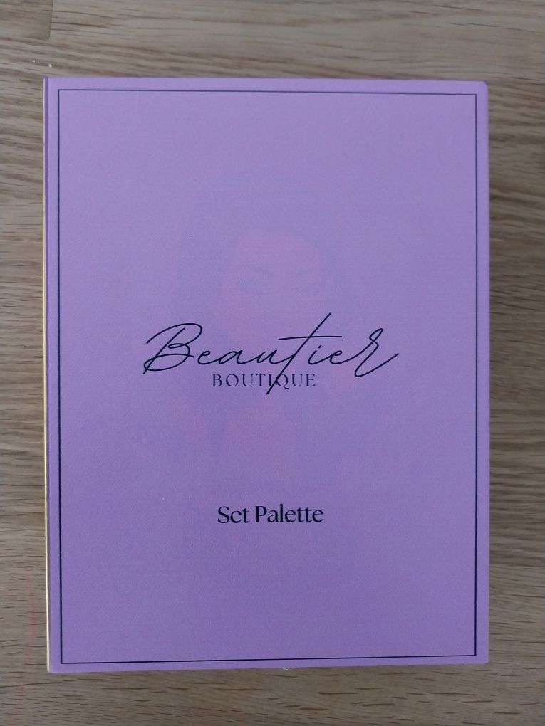 Paletka cieni, makeup. 117 cieni.