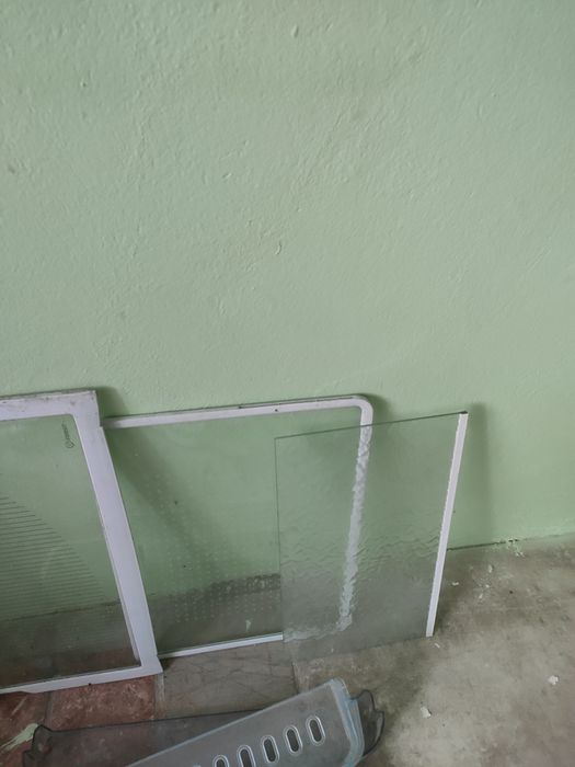 Полочки для холодильника (різні)